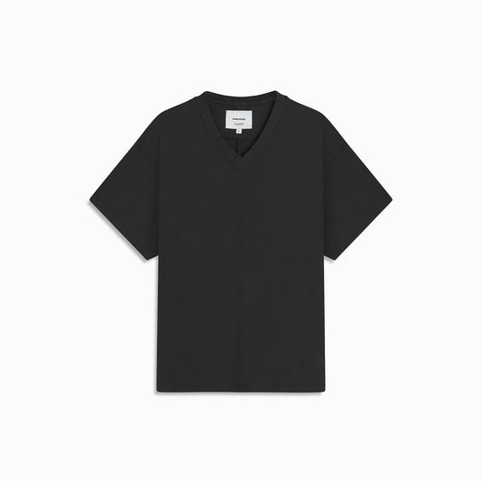 standard v-neck tee / washed black