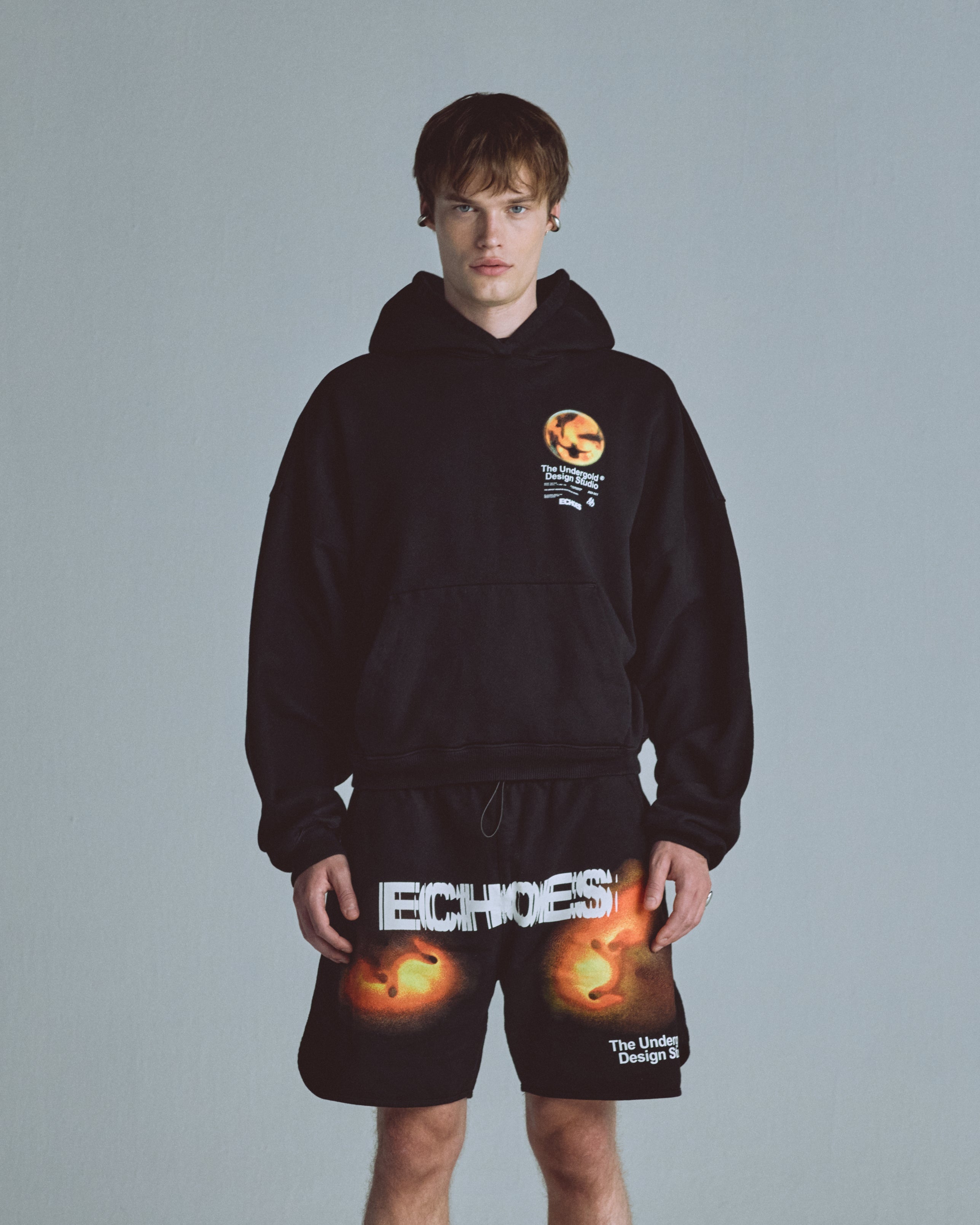 Echoes Amplitude Hoodie Black