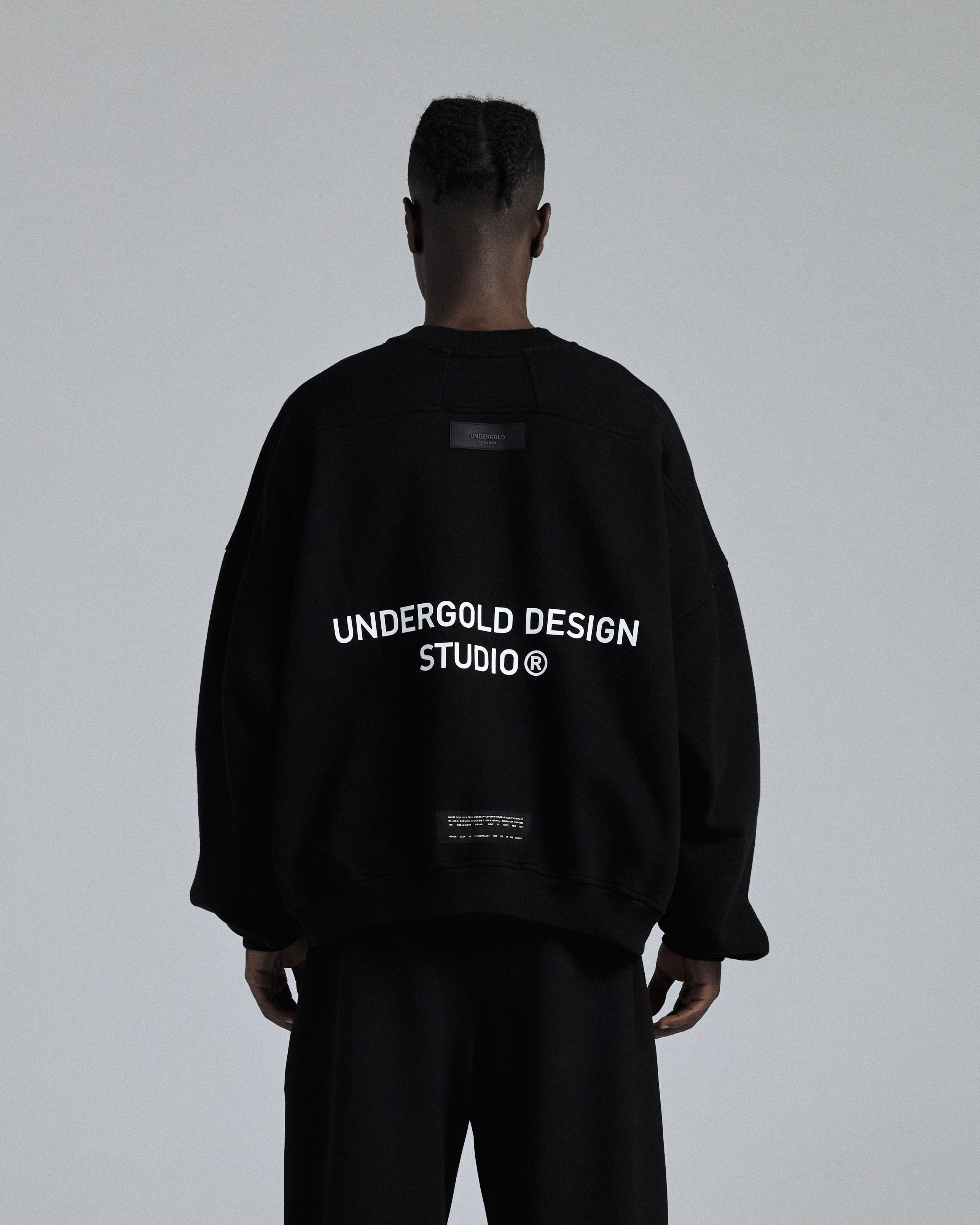 Genesis PT02 Basic Crewneck Black