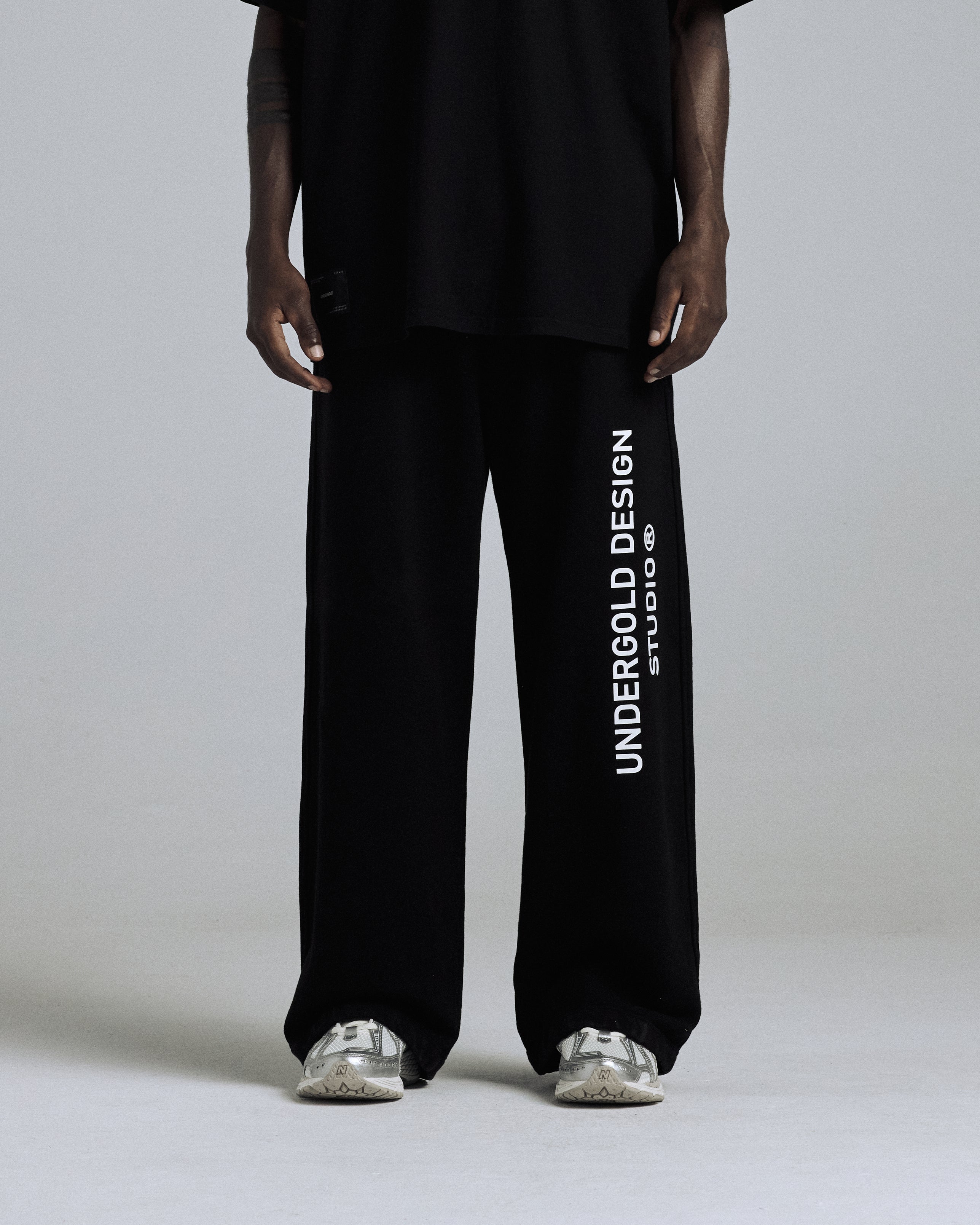 Genesis PT02 Basic Straightpants Black