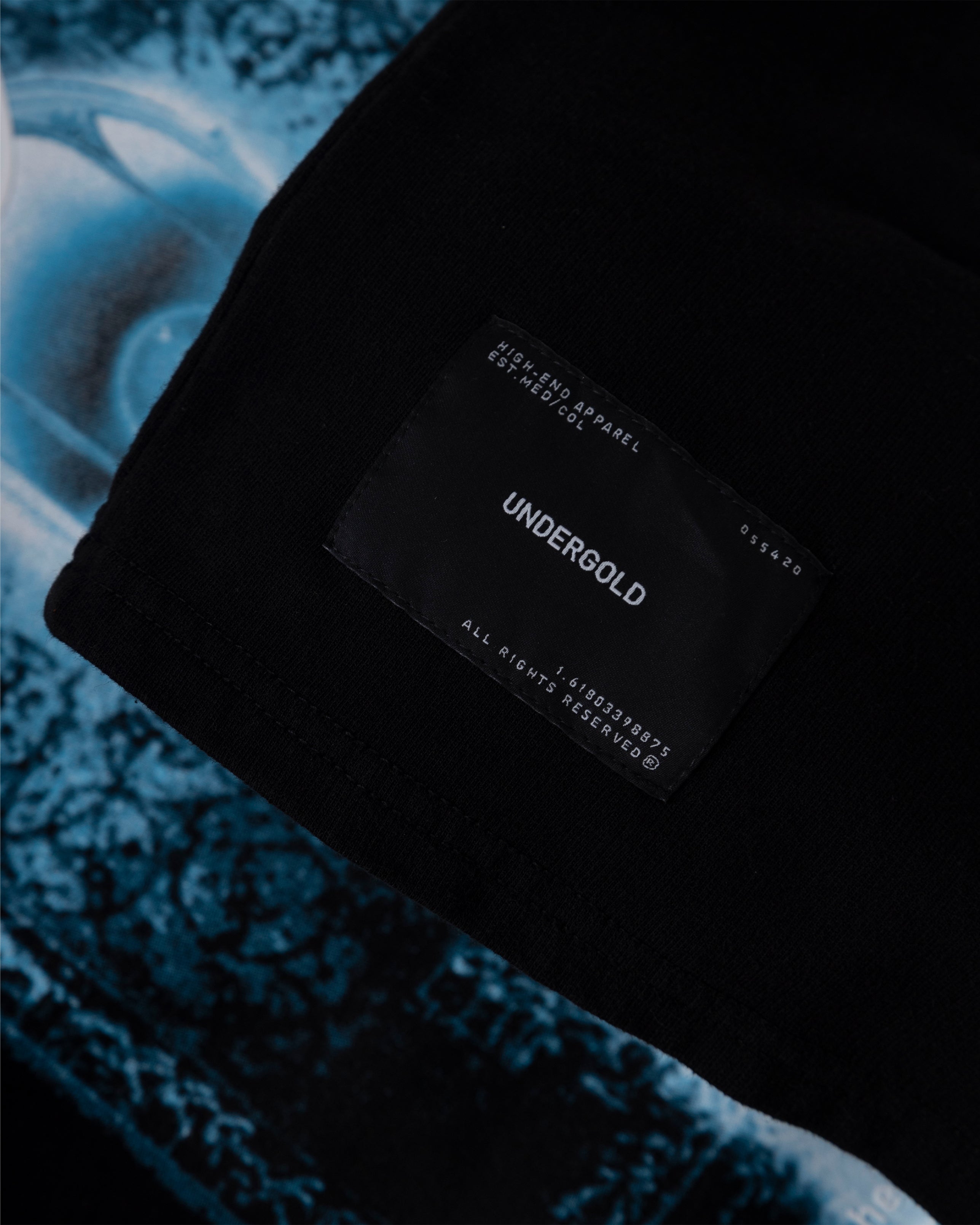 Genesis PT02 Light Crystal T-shirt Black