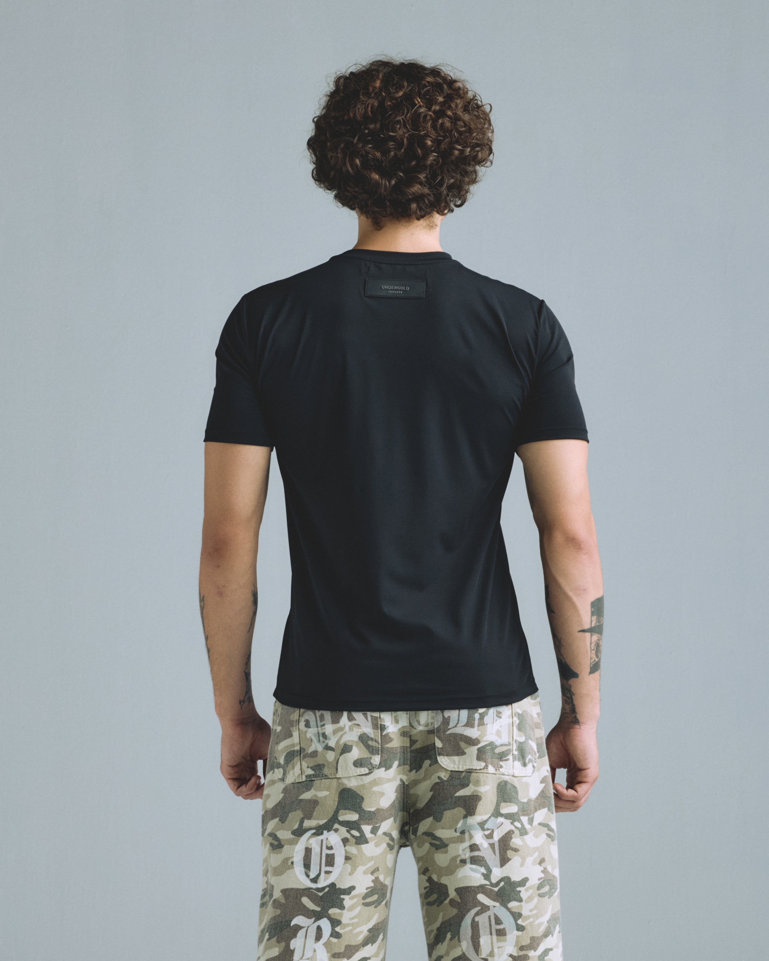 Gratia Plena Basic Superslim Tshirt Black