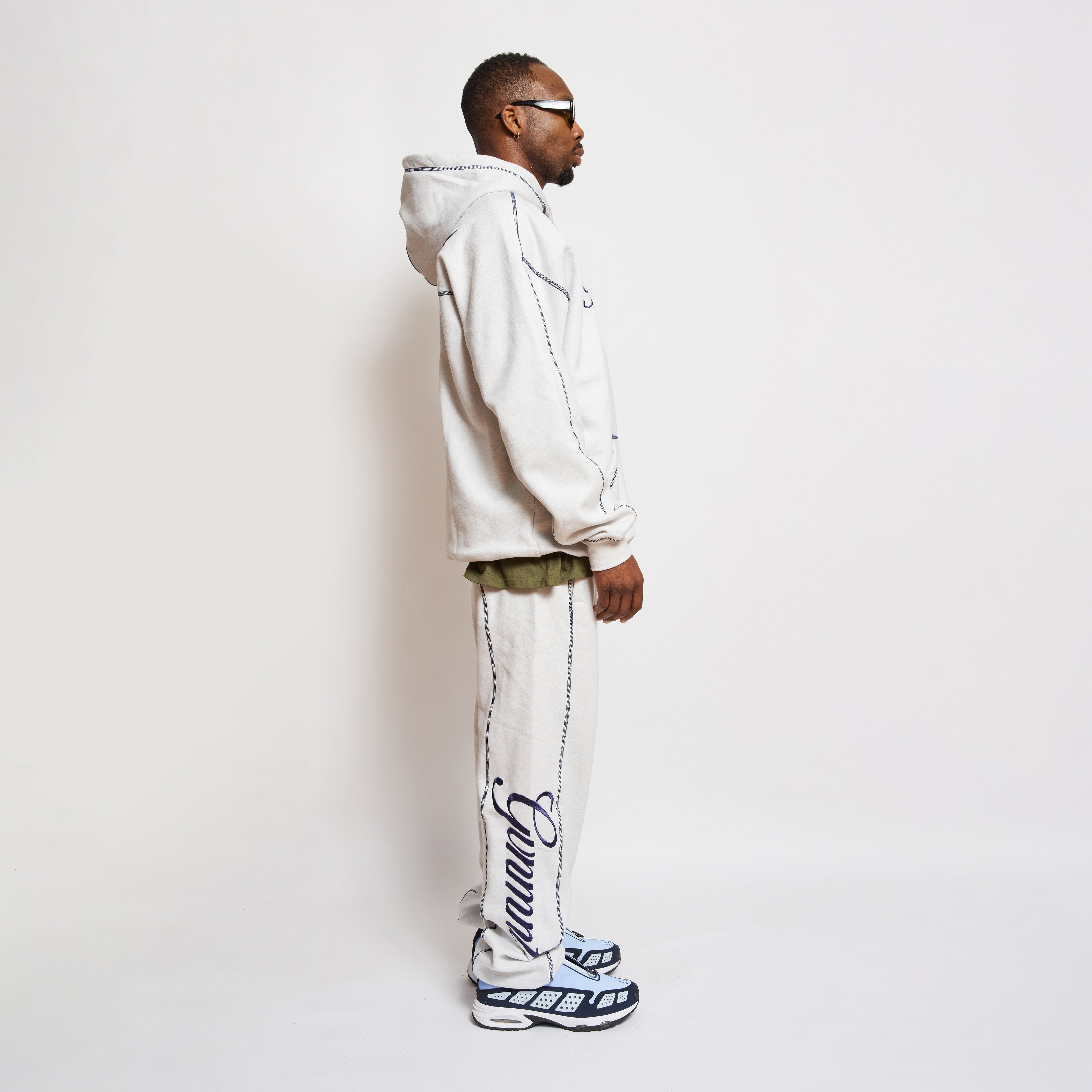 Scripted Embroidered Jog Pant - Light Heather / Navy