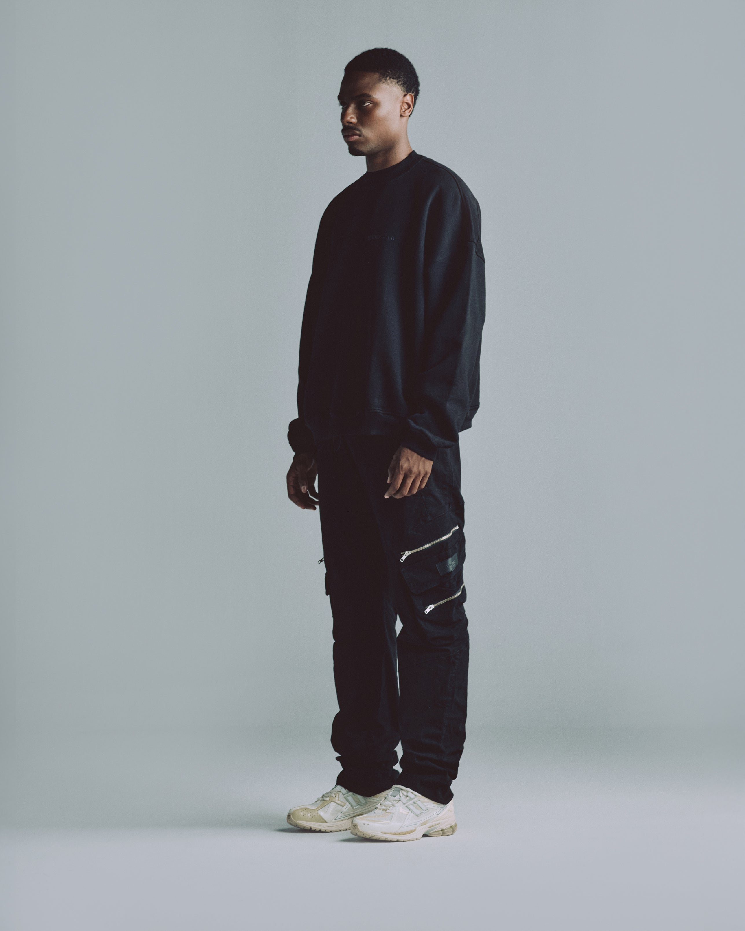 Line Logo Crewneck Black