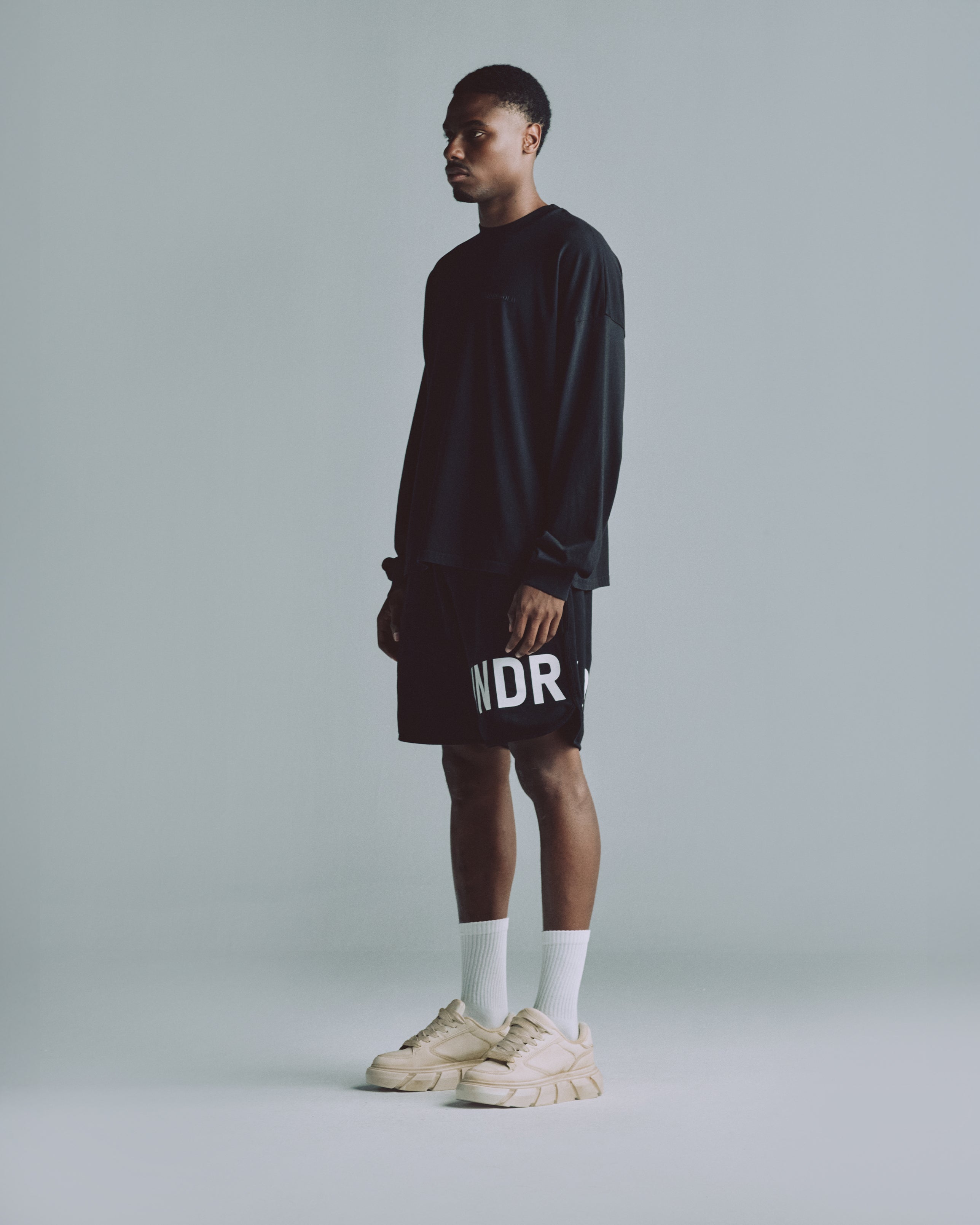 Line Logo Long Sleeve Boxy Fit Tshirt Black