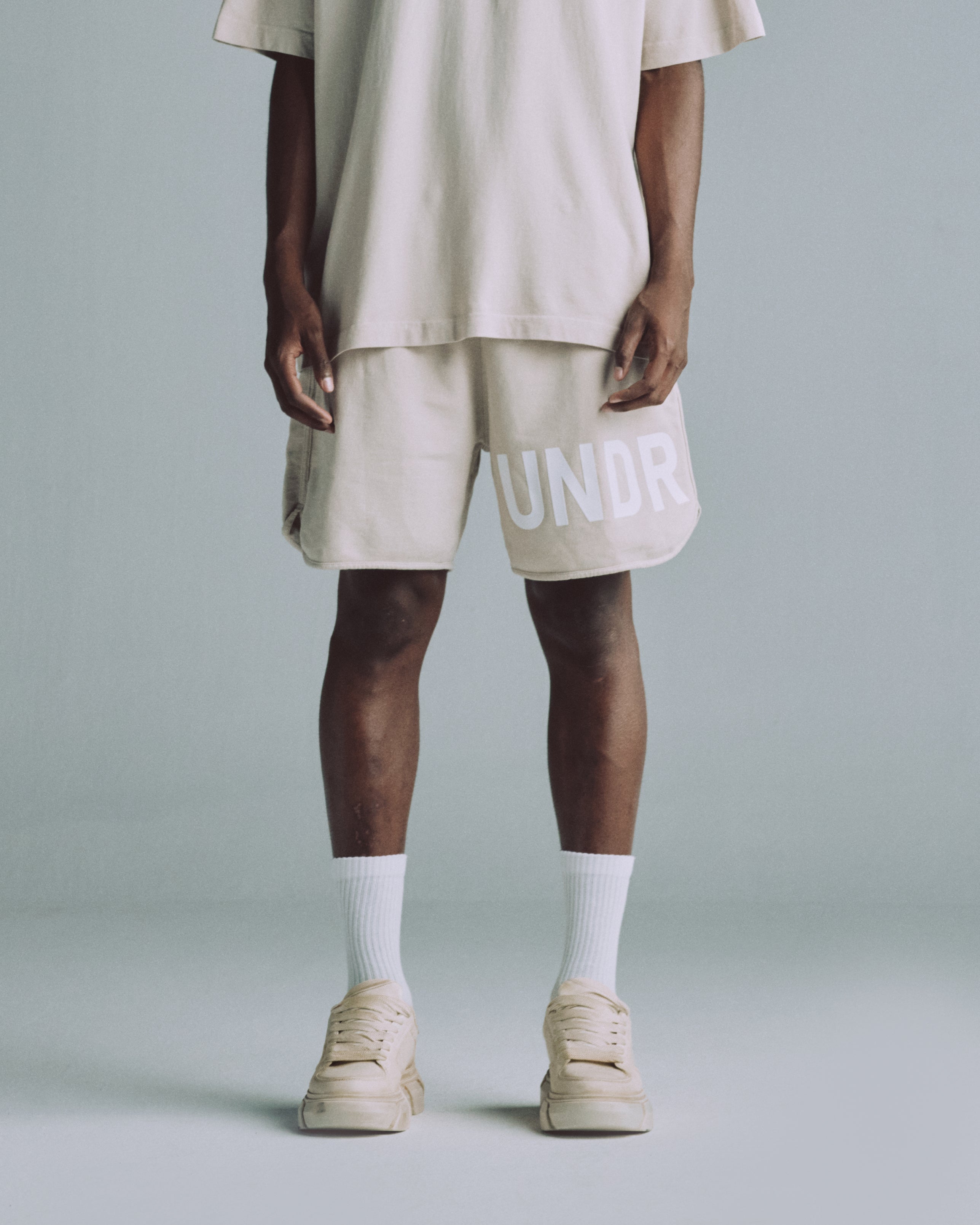 Line UNDRGLD Biased Shorts Cream