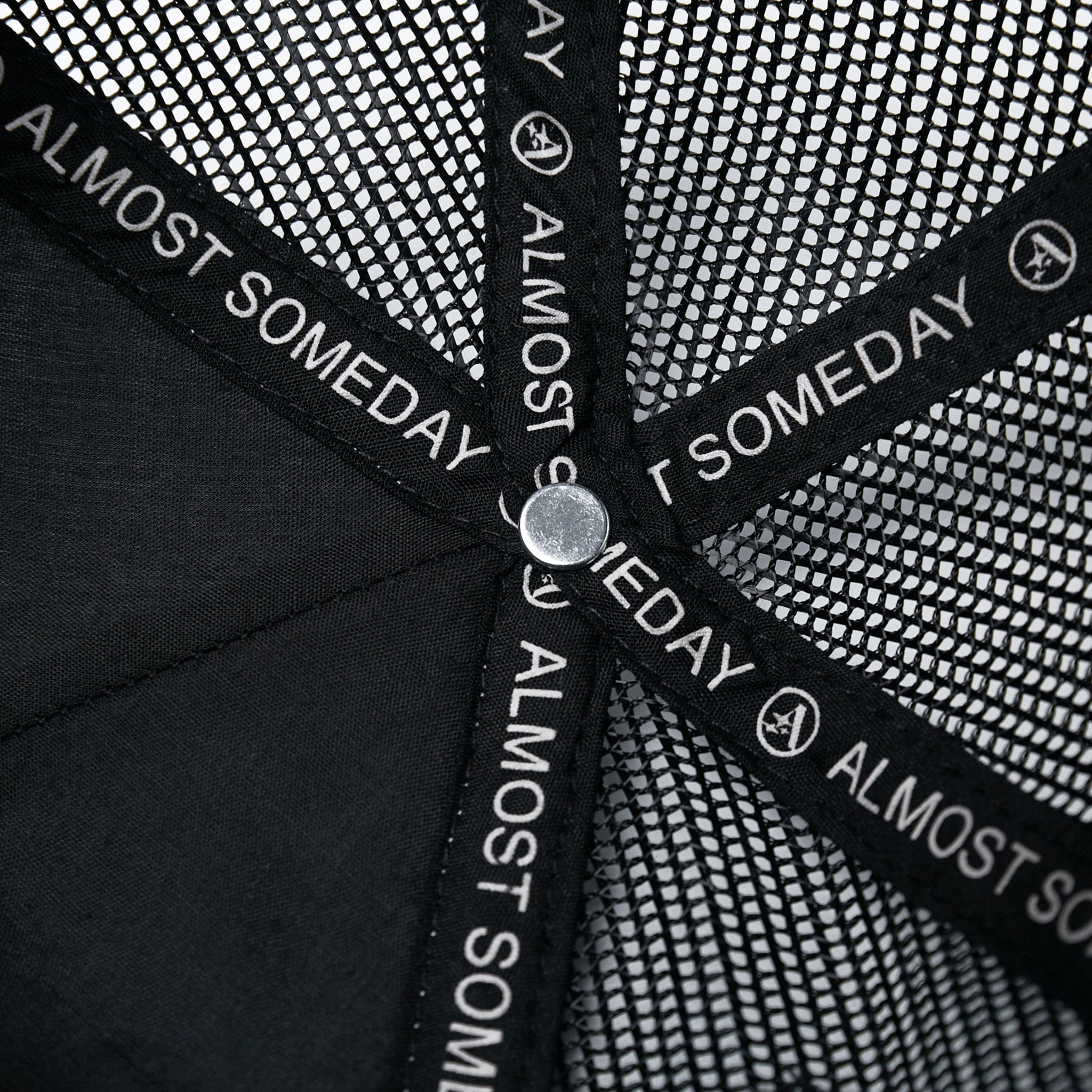 St. Valentine Trucker (Black)