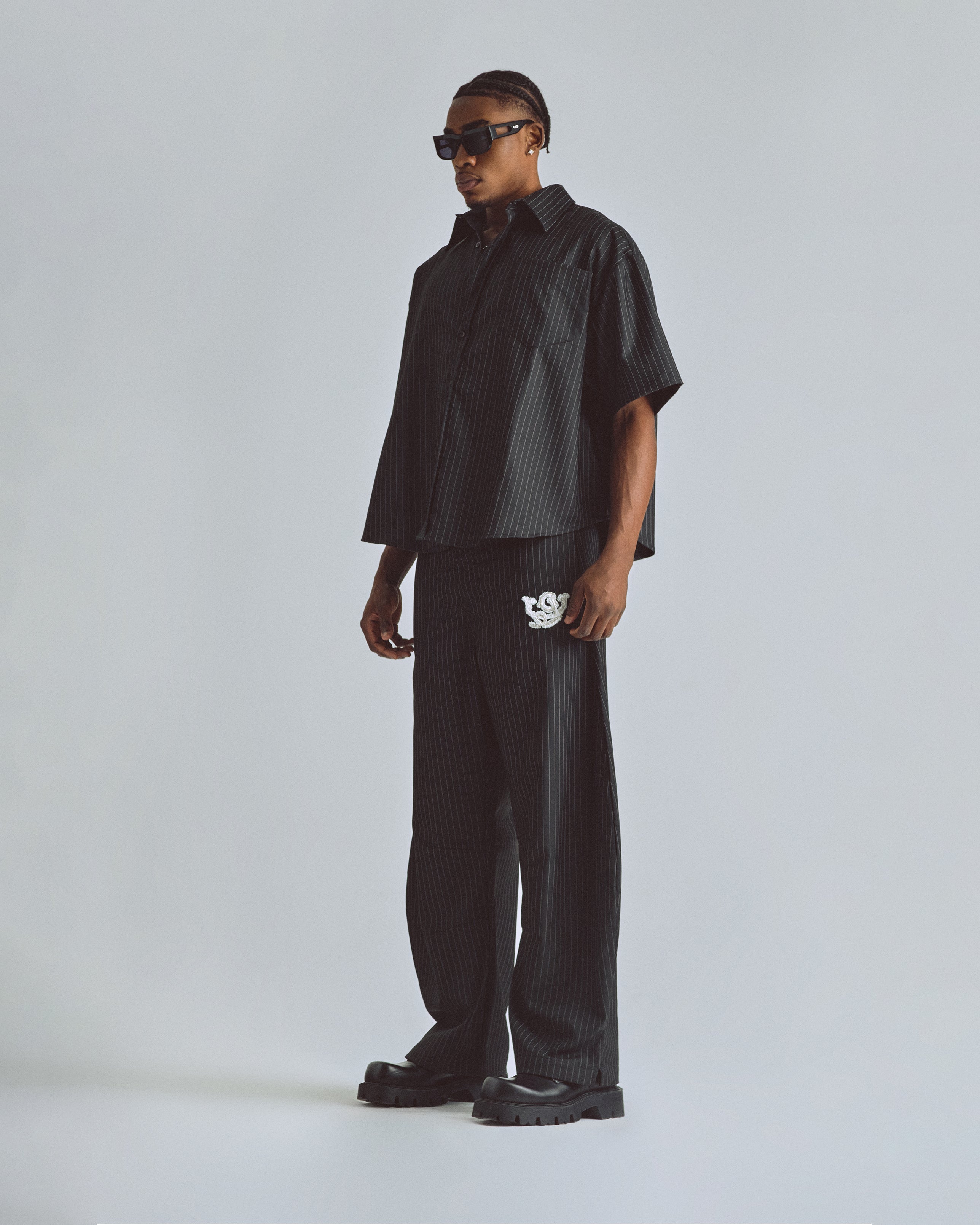 The Path Monogram Barrel Trouser Black / Chalk Line