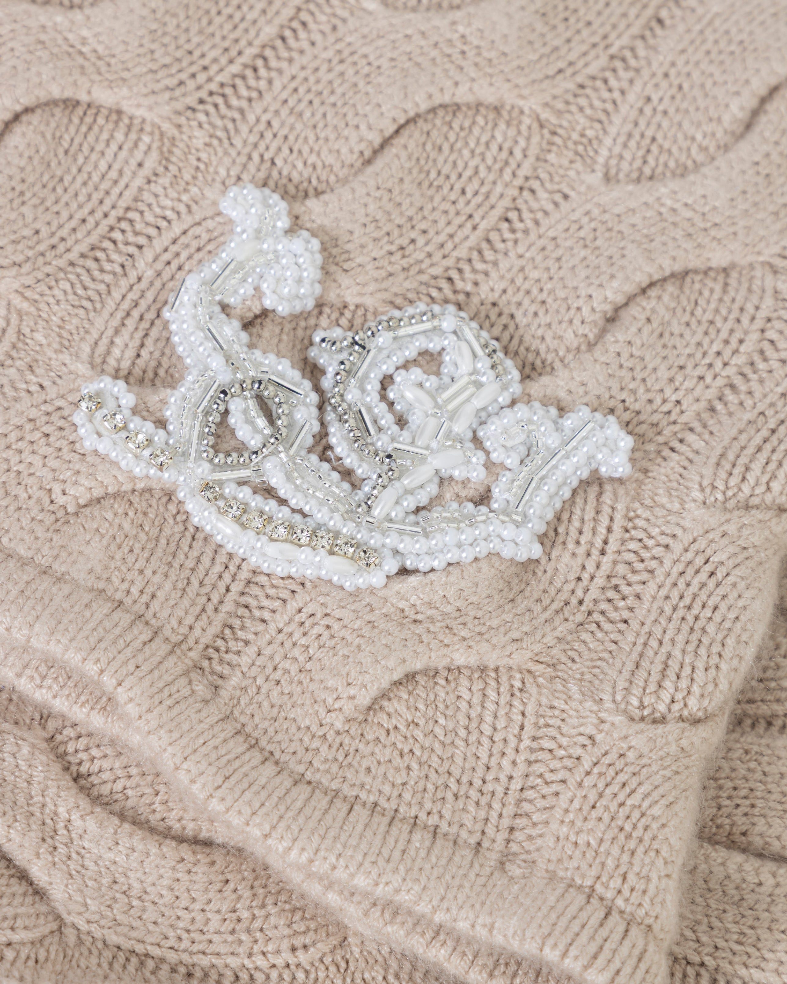 The Path Monogram Cable Knit Short Cream
