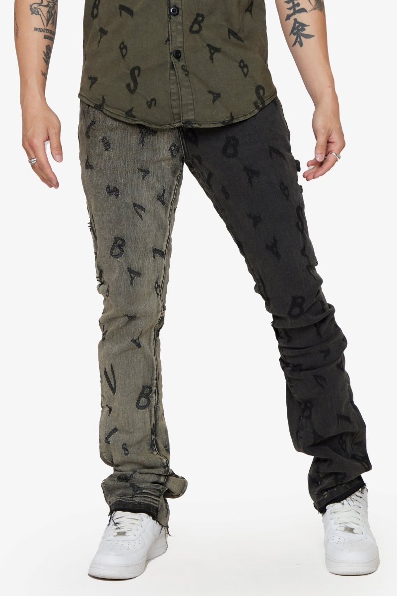 “V-SCRABBLE” STACKED FLARE JEAN LTGREY/MATTE BLACK