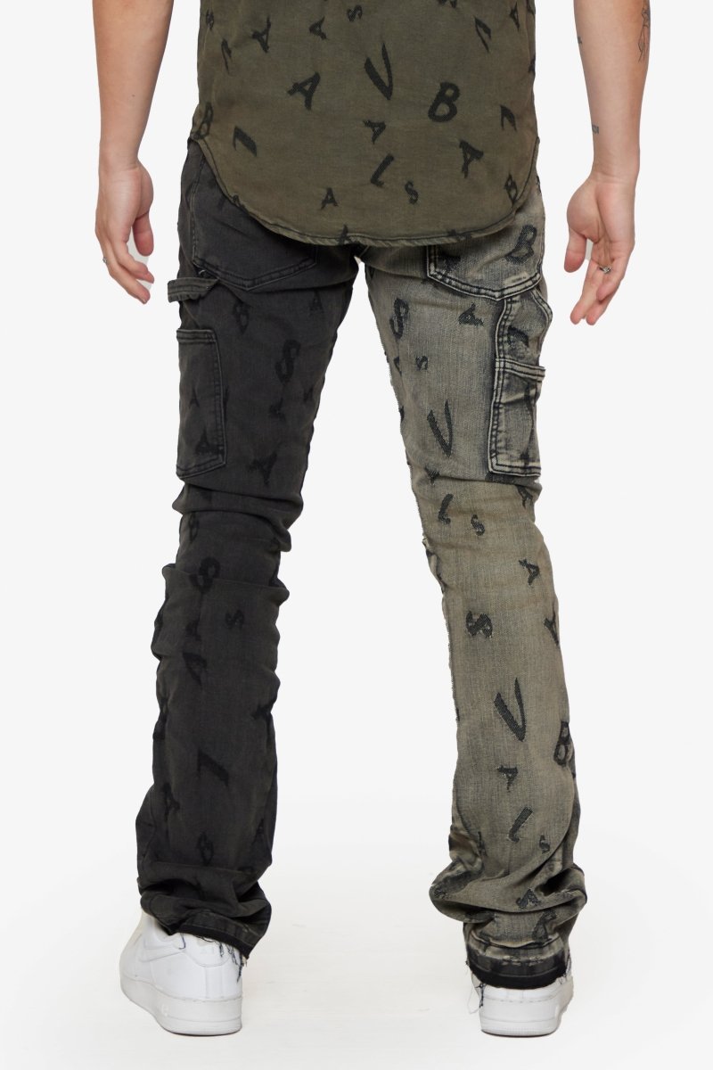 “V-SCRABBLE” STACKED FLARE JEAN LTGREY/MATTE BLACK