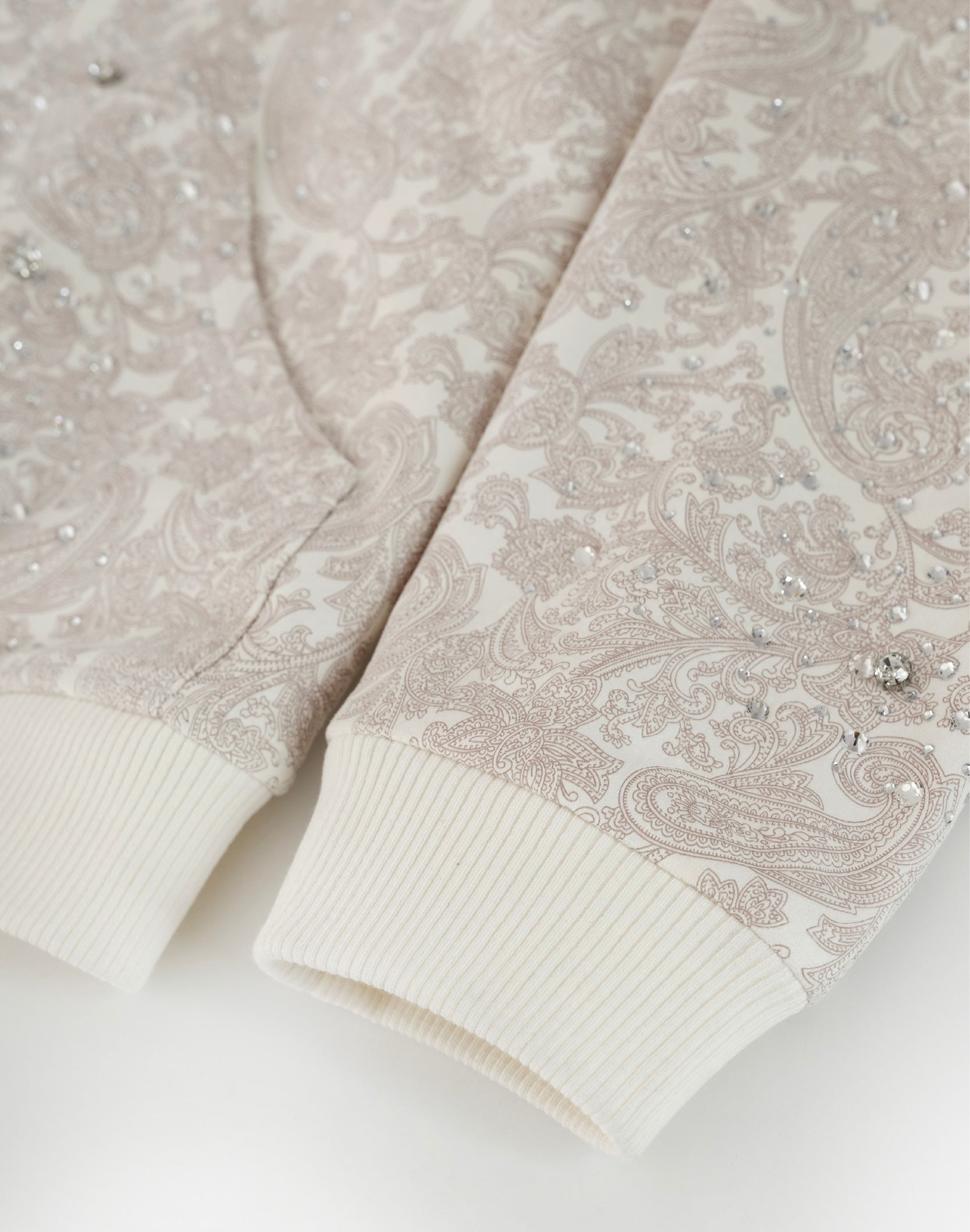 Cashew Blossom Pearl Zipper Hoodie-WHT